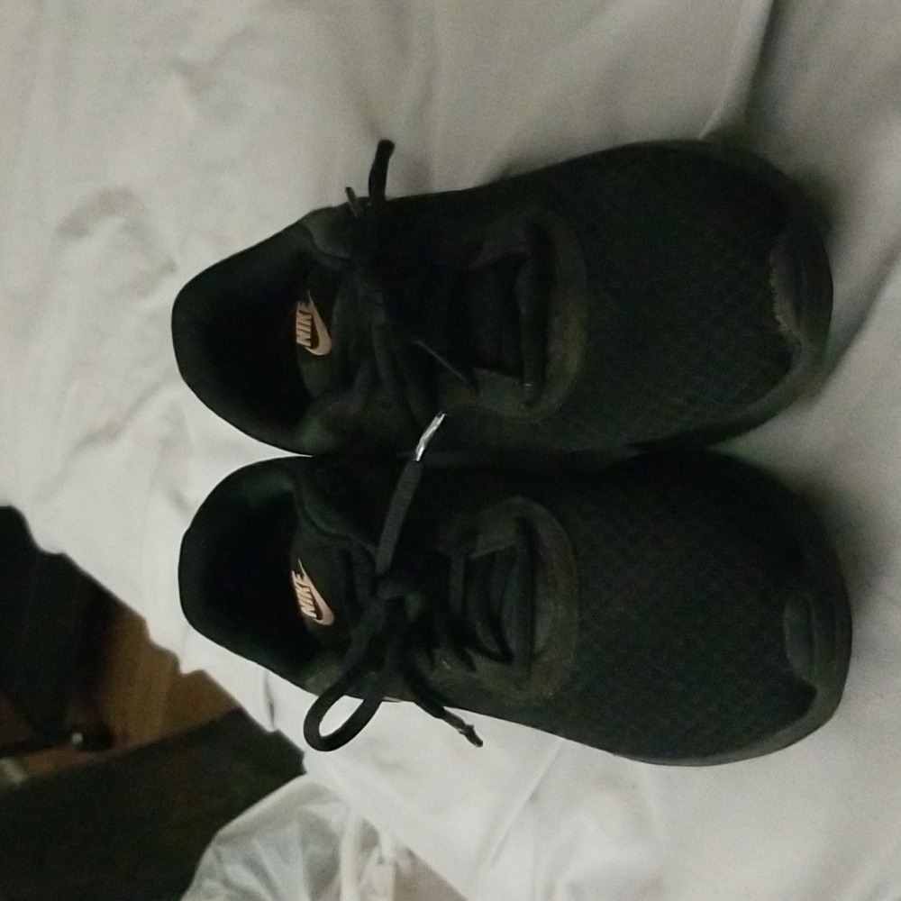 Women’s Nike shoes